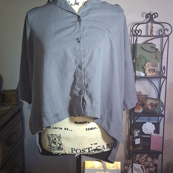 Everlane Charcoal Button-Down Hi Lo Shirt Size Medium - Picture 14 of 14